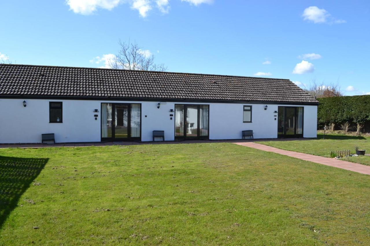 Number 6 - Lytton Tree Lodge, Reydon, Southwold מראה חיצוני תמונה